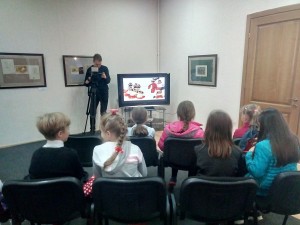 В Запорожье проходит фотовыставка художника мультсериала “Как казаки…”