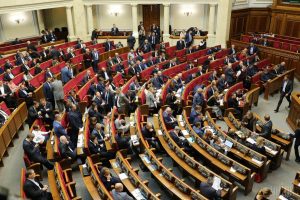Половина запорожских нардепов отсутствовали при голосовании за военное положение (СПИСОК)