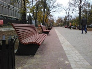 Пустующая аллея лавок: что не так в реконструкции пр. Маяковского в Запорожье (ФОТО, ВИДЕО)