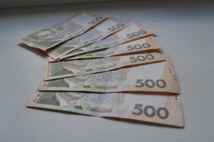Стало известно, сколько налогов заплатили запорожцы с депозитов в банках
