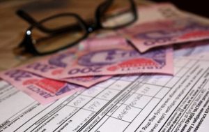 Запорожцам к концу 2018 года резко сократили назначение субсидий