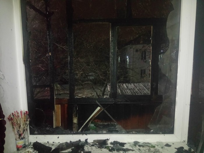 Испорченный праздник: в Запорожье загорелась квартира из-за петарды, начали расследование (ФОТО)