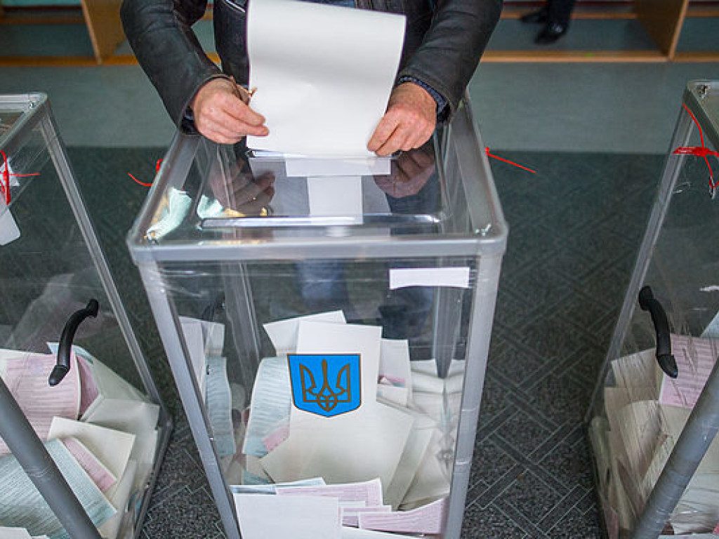 В Запорожье зафиксировали первые нарушения предвыборной агитации