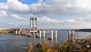 Патрульная полиция охраны: как в Запорожье решили вопрос воровства при строительстве мостов через Днепр
