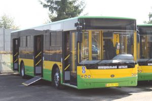 Мэр Мелитополя отложил покупку больших автобусов: виноваты выборы и безвиз (ВИДЕО)