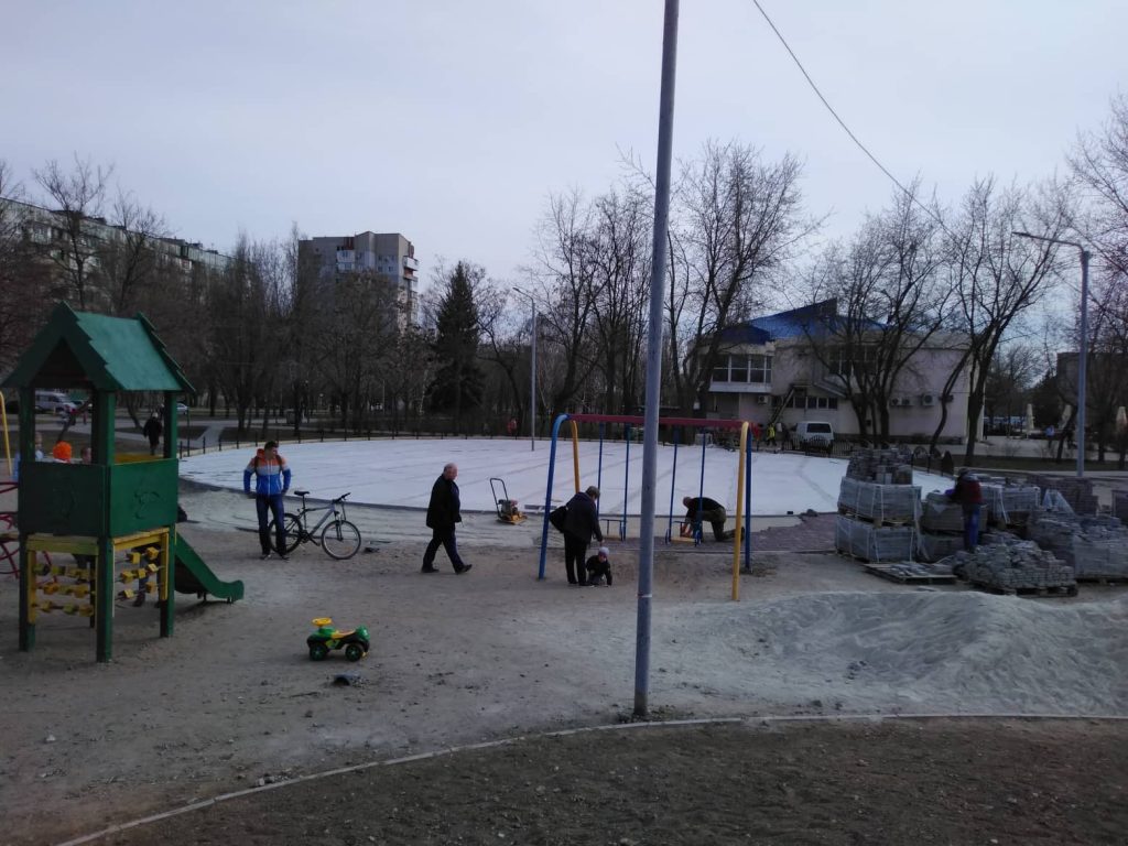 В Запорожье возобновилась реконструкция парка Гагарина: что установят для детей (ФОТОРЕПОРТАЖ)