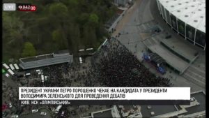 Final-party порохоботов или “Додай драйву”: Порошенко продебатировал сам с собой перед “Олимпийским” (ФОТО)