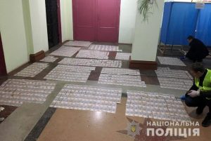 Кандидат П. не сдается: полиция на Волыни и Черниговщине зафиксировала подкуп избирателей (ФОТО, ВИДЕО)