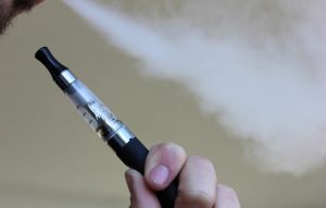 В Запорожской области школьник попал в больницу с никотиновым отравлением: отца судили