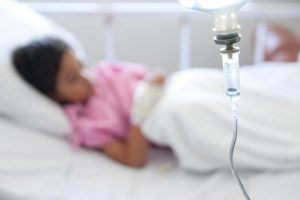 В Запорожской области ребенок отравился алкоголем: что известно о состоянии девочки