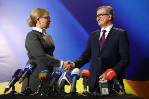 Партия “Основа” на досрочных выборах вольется в “Батькивщину”