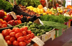 Заоблачные цены: какие продукты для украинцев будут дорожать в мае