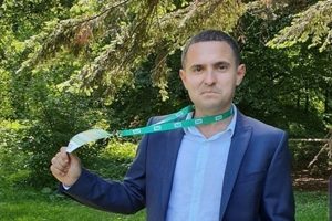 Кандидата с иностранным паспортом от “Слуги народа” всё-таки допустят на выборы
