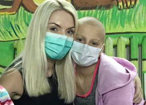 Из-за рецидива лейкоза умерла девочка: ее пытались спасти всей страной