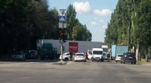 В центре Запорожья водитель грузового авто умер за рулем