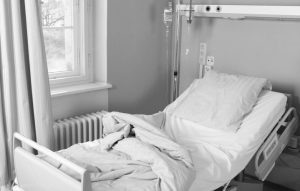 Ей 25 и она хочет жить: в Запорожской области девушку с онкологией лечили от бронхита