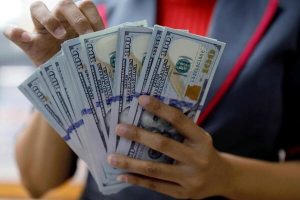 Курс доллара в сентябре: прогноз аналитиков