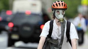 Вонь в Запорожье: результаты комиссии в мэрии и альтернативные версии