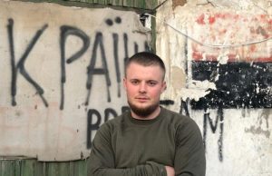 АТОшник в Золотом ответил Зеленскому: “Я был на фронте 3 года, советы идти в армию президенту стоит давать не мне, а уклоняющимся”