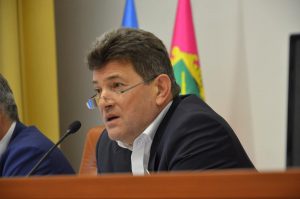 Новый кредит, зарплаты учителям, 5-я больница: главные решения сессии горсовета