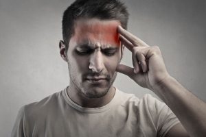 Врачи рассказали, как бороться с головной болью в холодное время года без лекарств