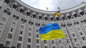 Работа “скорой”, отсутствие интернатов, Wi-Fi в школах: новые стандарты услуг в Украине