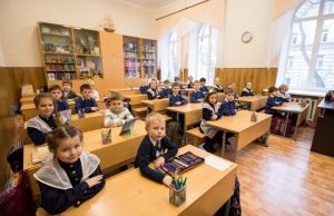 “Любимчики” госбюджета: каким школам в Запорожье и области выделяют больше всего средств