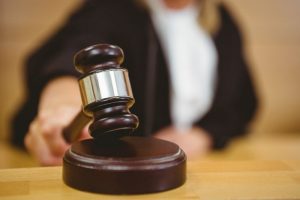 В Запорожье через суд изъяли имущество сети “наркоаптек” (ВИДЕО)