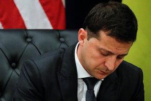 Семь причин падения рейтингов Зеленского