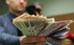 Прожиточный минимум 4200 грн: Кабмин принял важный законопроект для борьбы с бедностью