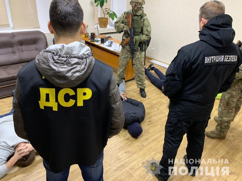 В полиции просят помочь информацией о действиях ОПГ, которая орудовала в Запорожской области