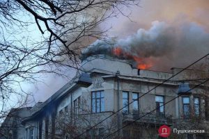 Масштабный пожар в центре Одессы: пострадали минимум 12 человек, 4 – несовершеннолетние (ФОТО, ВИДЕО)