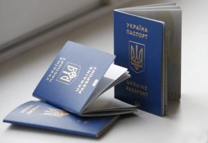 На поезд и самолет будут пускать без паспорта: в Украине заработал новый проект