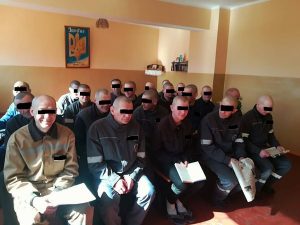 Президента просят уволить начальника Бердянской колонии и местного прокурора: петиция