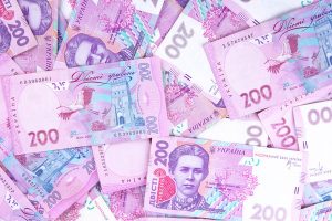 В Украине массово распространяют фальшивые 200 гривен: как отличить
