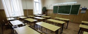 Школьникам будут продлевать учебный год из-за карантина