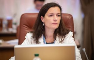 Министр здравоохранения Украины 2 недели проведет с эвакуированными из Китая людьми