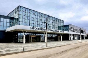 Запорожский аэропорт “оправился” после обысков СБУ: в терминале продолжили работы