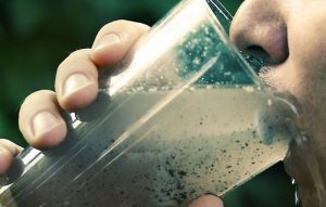 Какая вода течет из кранов: 11 отклонений в Запорожской области