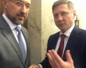 В Украине на COVID-19 заразился нардеп, который общался со Шмыгалем (ФОТО)