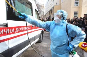 Штраф или срок до 3 лет: в Украине будут наказывать за нарушение карантина