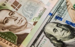 Курс доллара растет: что будет с валютой к концу недели