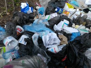 В Запорожье вновь появилась свалка медотходов (ВИДЕО)