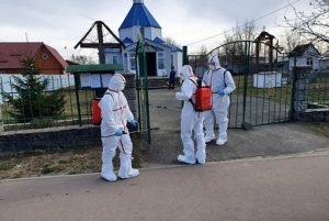Пасха в эпидемию: сколько украинцев посетили богослужения, – МВД