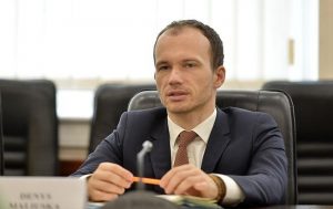 Министр похвалил самых опасных преступников и хочет “брать их на работу”