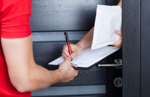 Новые услуги от “Укрпочты”: что и как можно заказать на дом