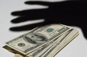ЗМІ повідомляють, що запорізький екоінспектор заробляє на навколишньому середовищі