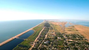 Арабатская Стрелка: курортный сезон по принуждению