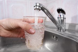 Серьезные нарушения качества воды обнаружены  в нескольких районах Запорожской области