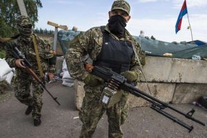 Под Дебальцево на позициях ВС РФ большие потери. В “ДНР” обвиняют британскую ЧВК, – Бутусов